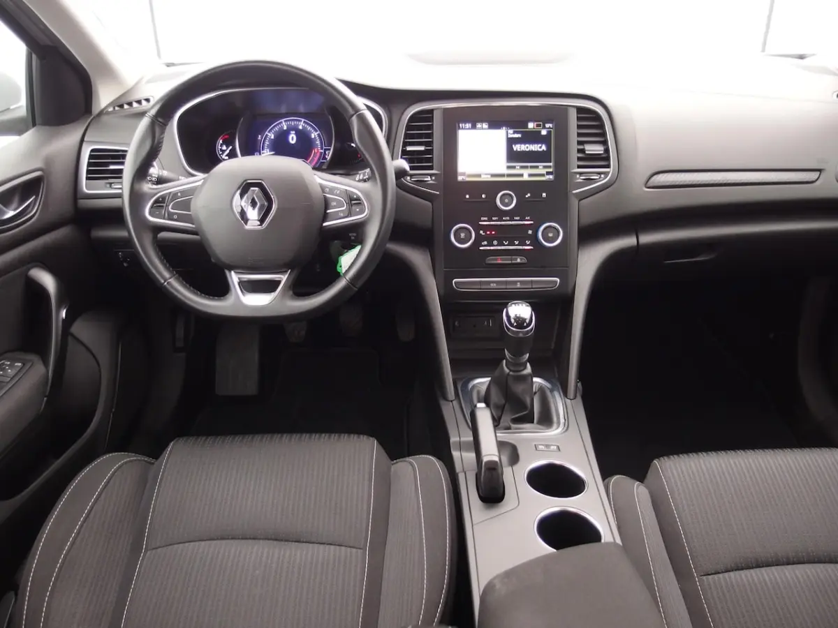 1.3 TCe Zen TREKHAAK / CARPLAY / NAVI / CLIMA / PDC / DAB+ / BLUETOOTH / CRUISE / NL-AUTO