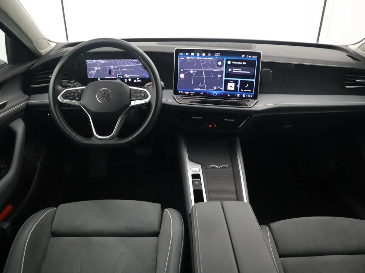 1.5 eTSI Business NL-AUTO / TREKHAAK / FULL LED / SFEER / KEYLESS / CAMERA / STOELVERW / S