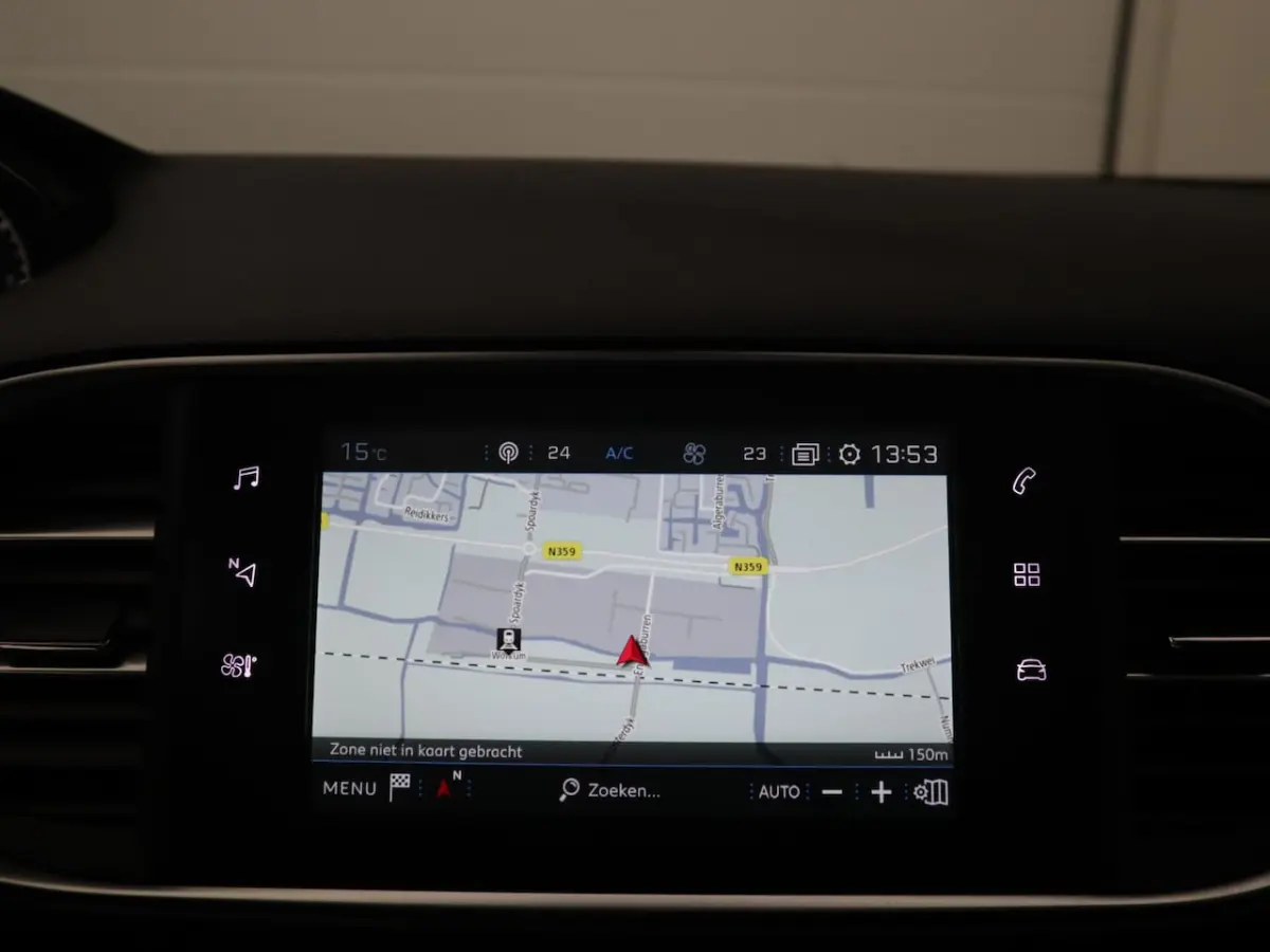 1.2 PureTech Blue Lease Executive TREKHAAK / PANORAMADAK / CAMERA / CARPLAY / NAVI / CLIMA