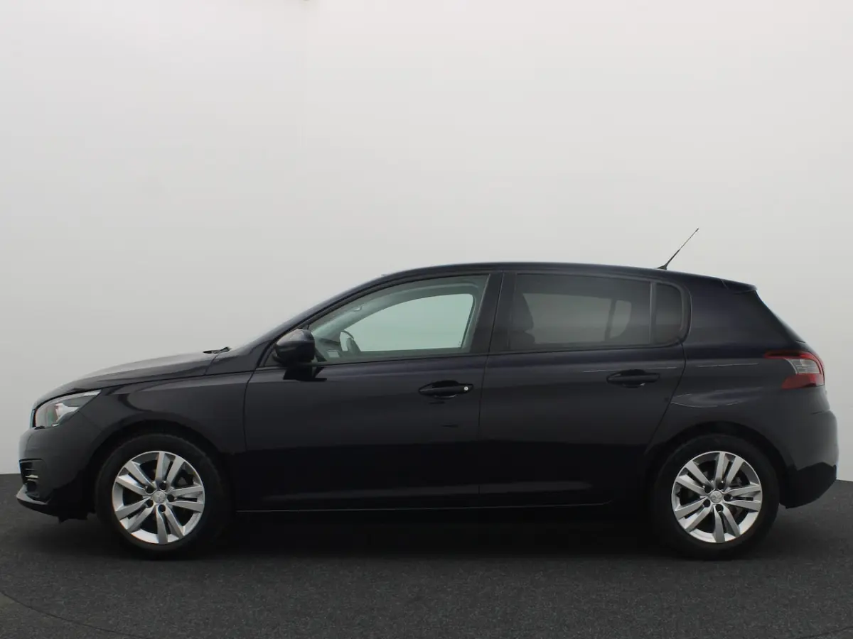 1.2 PureTech Blue Lease Executive TREKHAAK / PANORAMADAK / CAMERA / CARPLAY / NAVI / CLIMA