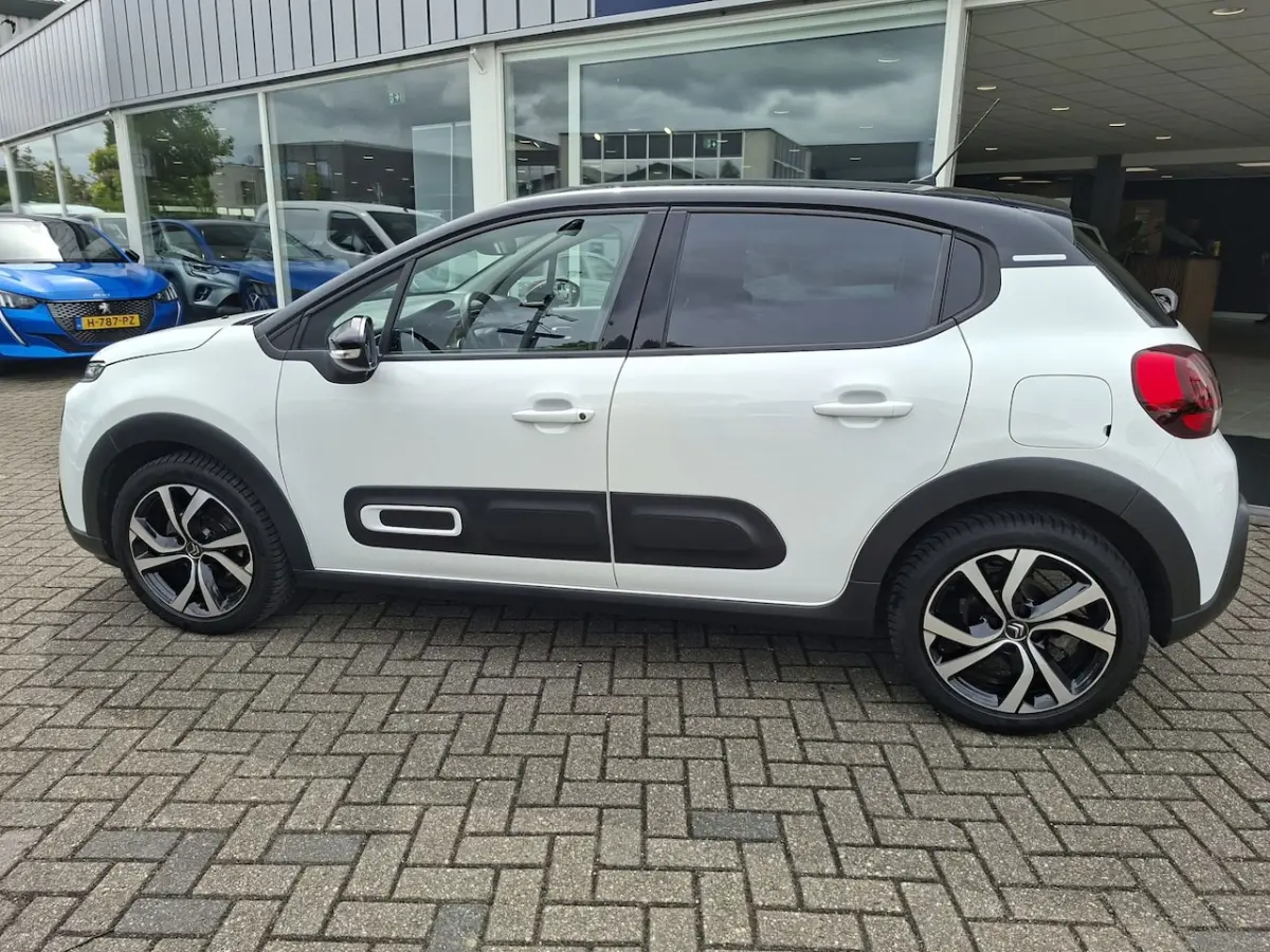 1.2 PureTech Shine / navigatie / camera / automaat / car play / cruise control / stoelverw