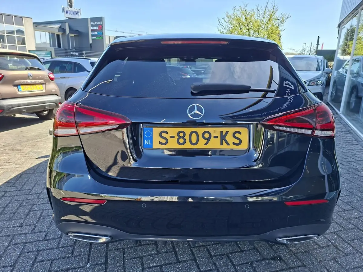 180 AMG Line / navigatie / camera / sfeerverlichting / keyless