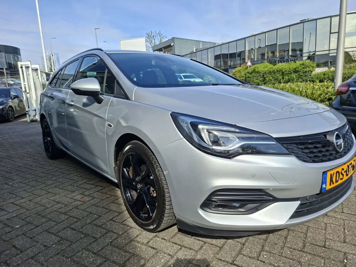 1.4 turbo Business Edition navigatie / camera / app / stoel verwarming