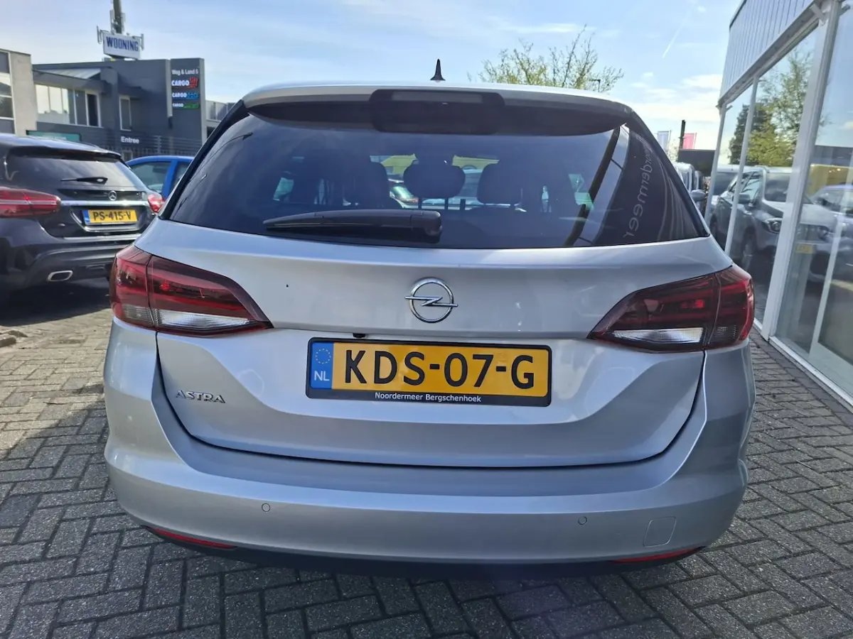 1.4 turbo Business Edition navigatie / camera / app / stoel verwarming