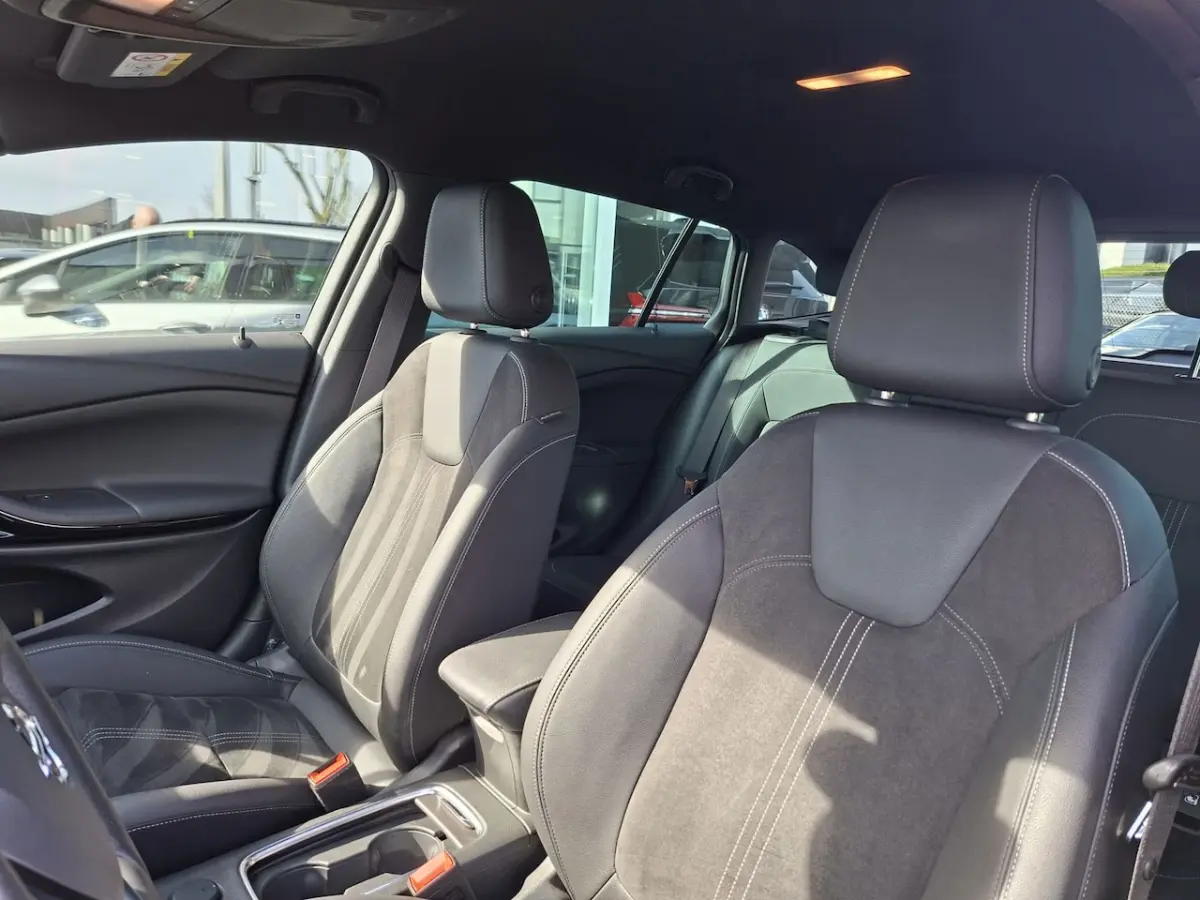 1.4 turbo Business Edition navigatie / camera / app / stoel verwarming