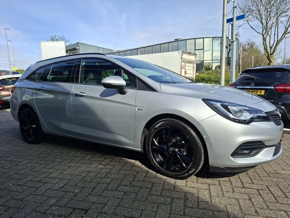1.4 turbo Business Edition navigatie / camera / app / stoel verwarming