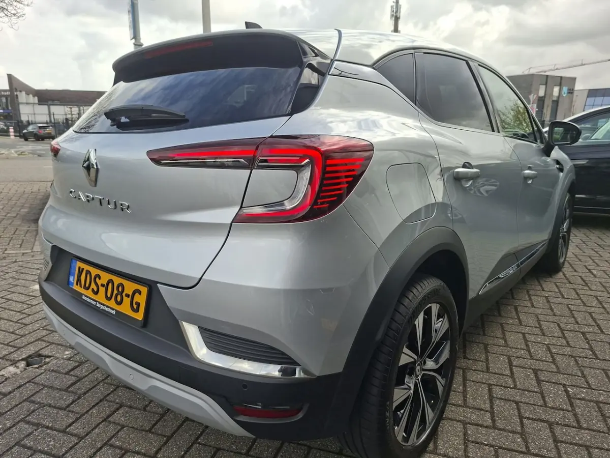 1.3 mild hybrid techno Automaat Camera | Climate | Cruise | Navi |