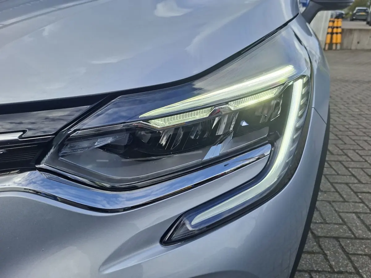 1.3 mild hybrid techno Automaat Camera | Climate | Cruise | Navi |