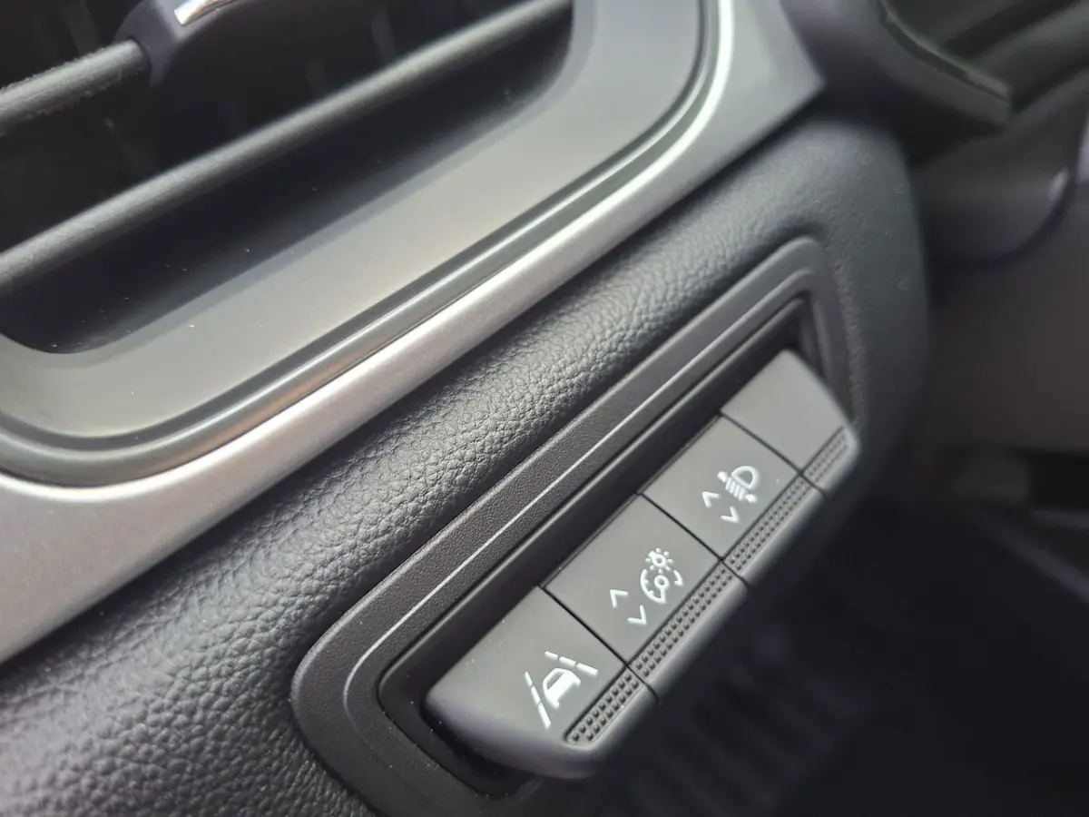 1.3 mild hybrid techno Automaat Camera | Climate | Cruise | Navi |