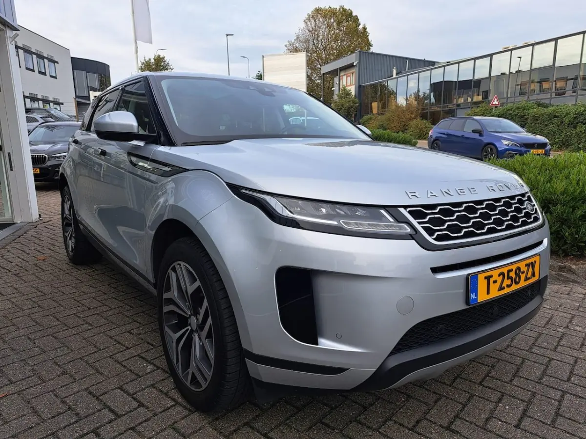 2.0 P200 AWD S leer / panoramadak / navigatie / camera