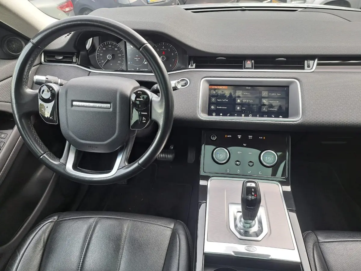 2.0 P200 AWD S leer / panoramadak / navigatie / camera