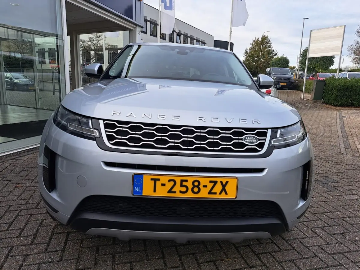 2.0 P200 AWD S leer / panoramadak / navigatie / camera