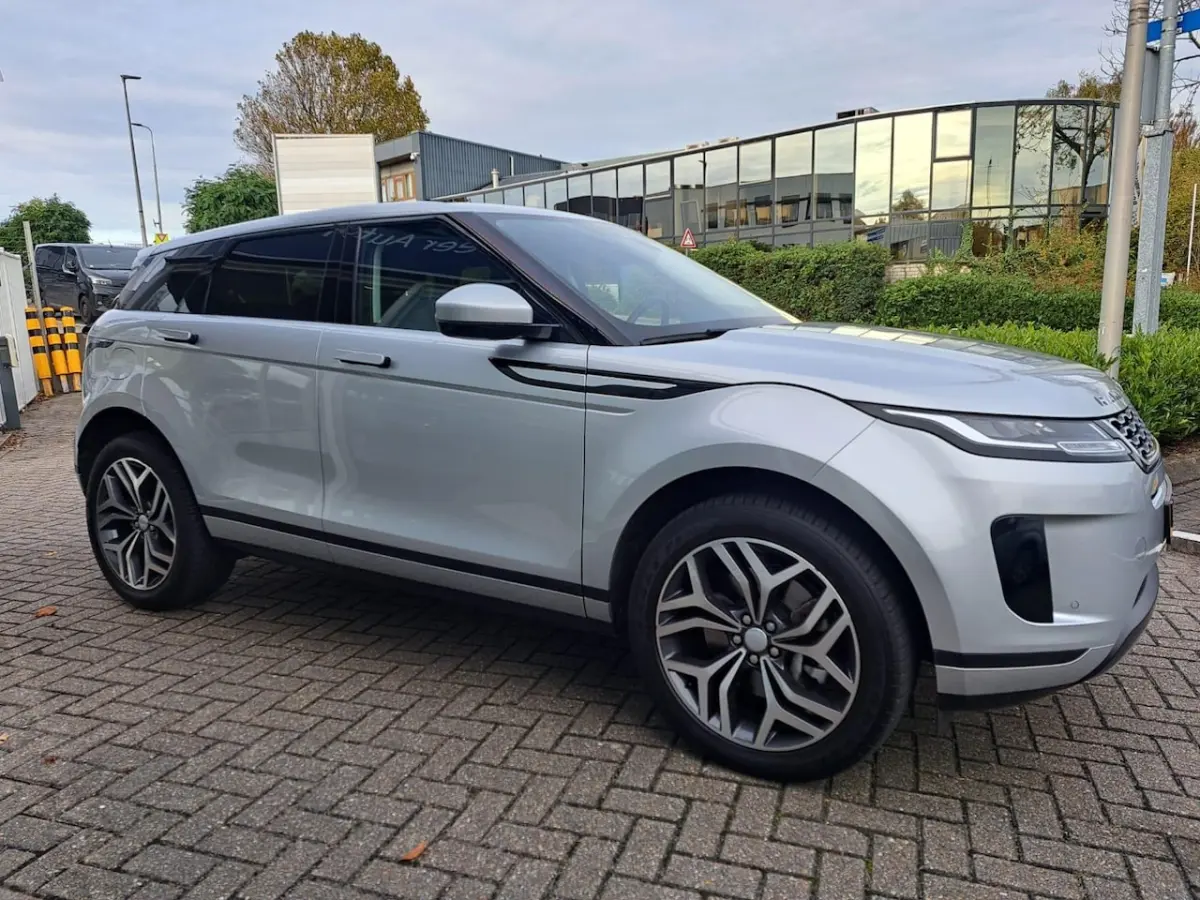 2.0 P200 AWD S leer / panoramadak / navigatie / camera