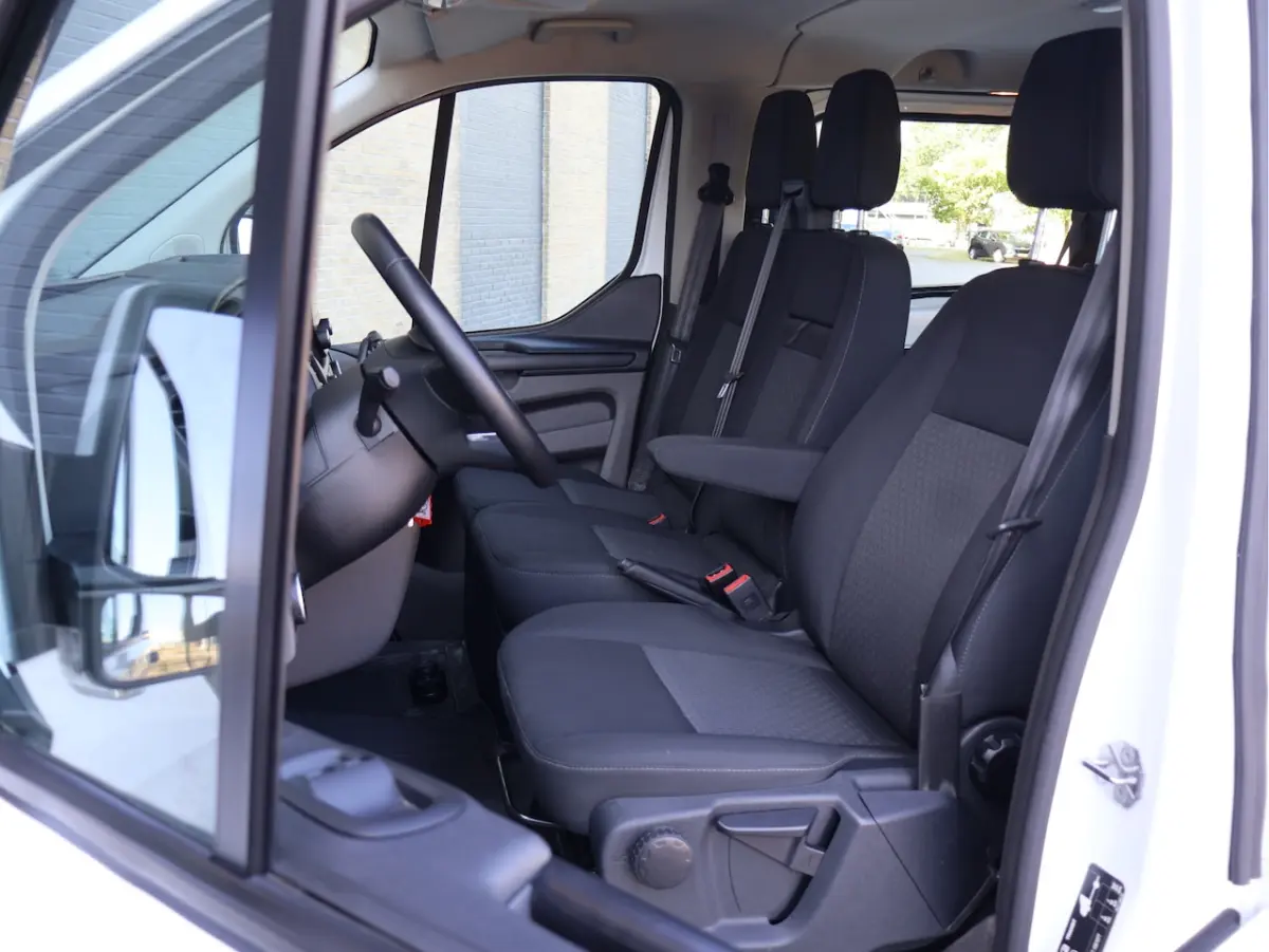 320 2.0 TDCI L2H1 Trend DC Haak | Camera | Carplay | Navi