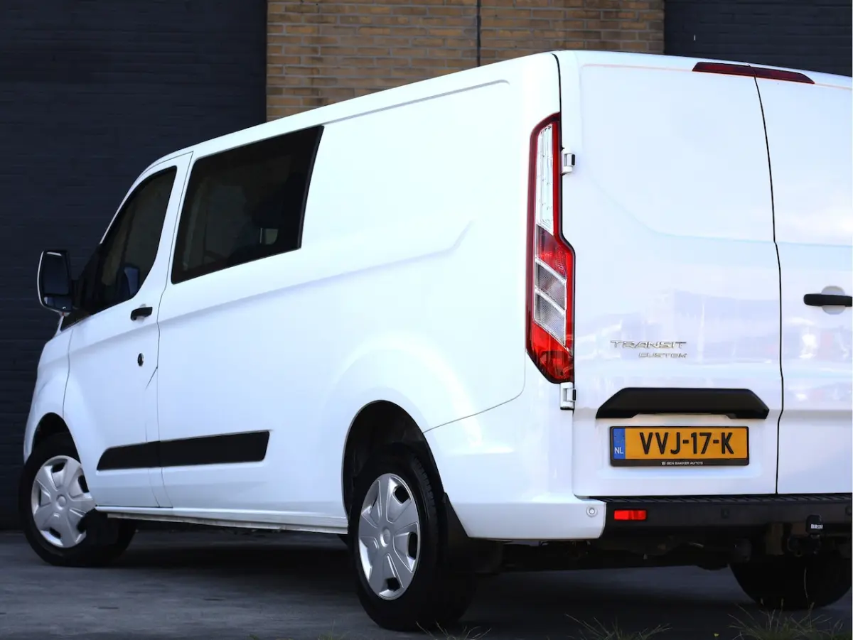 320 2.0 TDCI L2H1 Trend DC Haak | Camera | Carplay | Navi