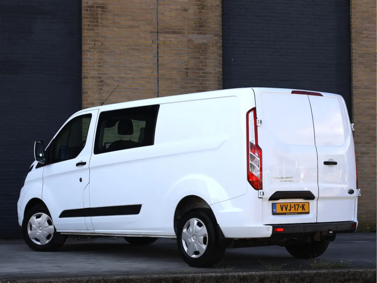320 2.0 TDCI L2H1 Trend DC Haak | Camera | Carplay | Navi