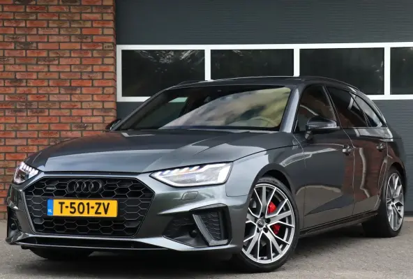45 TFSI quattro S edition, Pano, RS-stoelen