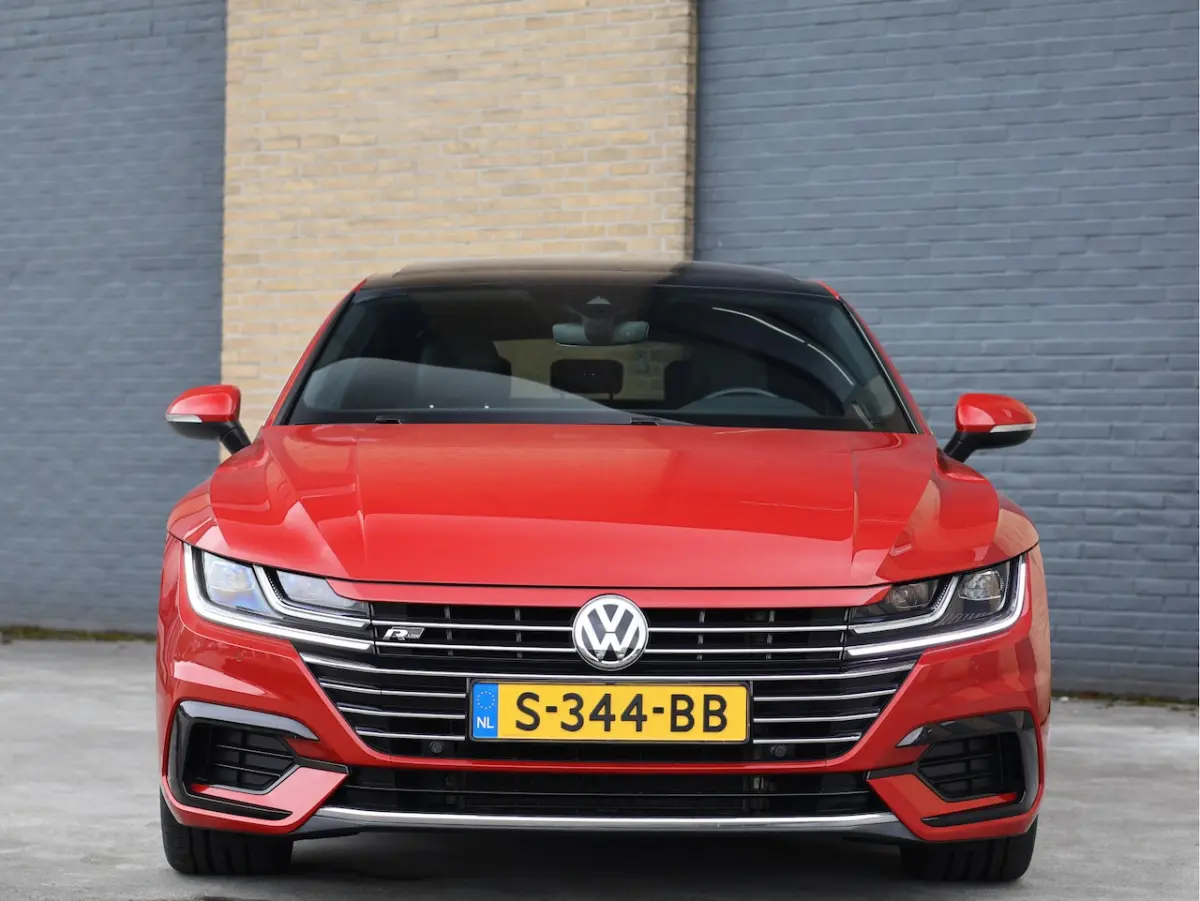 2.0 TSI R-line Business ACC | Virtual Cockpit | Carplay | 19" | Trekhaak | Keyless