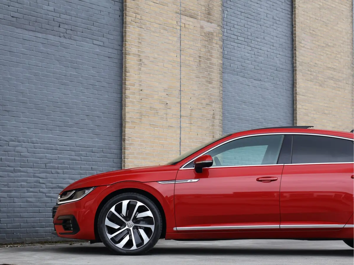 2.0 TSI R-line Business ACC | Virtual Cockpit | Carplay | 19" | Trekhaak | Keyless