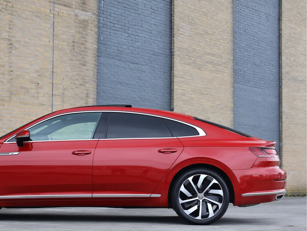 2.0 TSI R-line Business ACC | Virtual Cockpit | Carplay | 19" | Trekhaak | Keyless