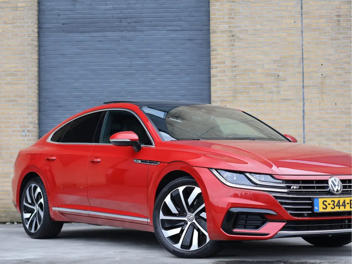 2.0 TSI R-line Business ACC | Virtual Cockpit | Carplay | 19" | Trekhaak | Keyless