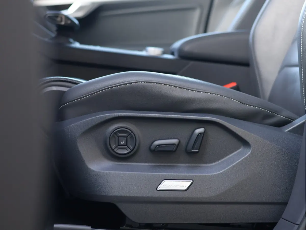3.0 V6 TDI R-Line 4Motion | Massage | Luchtvering | HUD | Matrix | ACC | Achterasbesturing