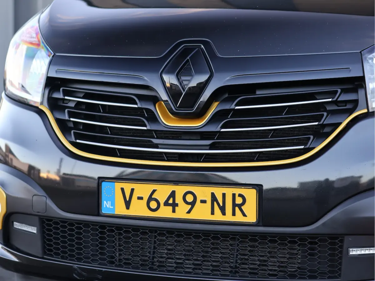 1.6 dCi T29 L2H1 DC Formula Edition Yellow Energy | Haak | Keyless | Leder | Cam | Dubbele