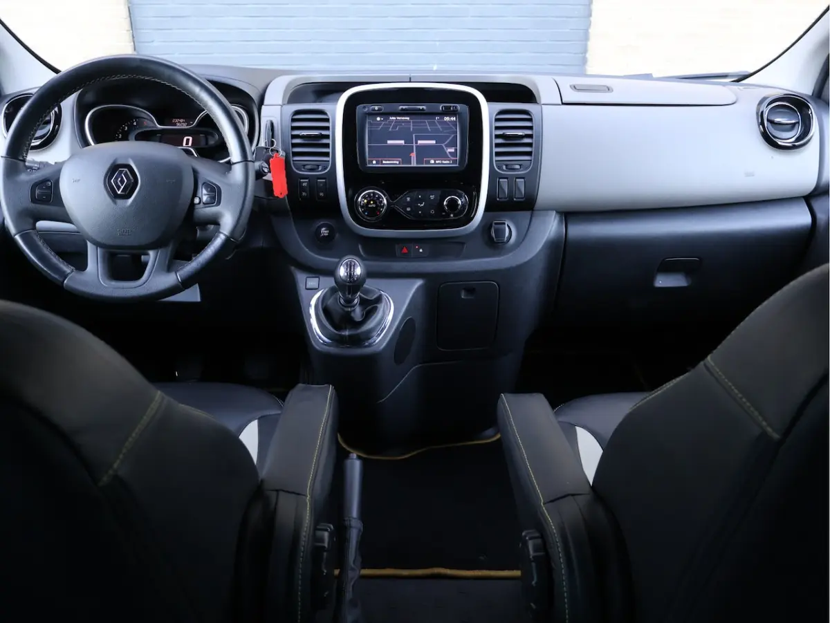 1.6 dCi T29 L2H1 DC Formula Edition Yellow Energy | Haak | Keyless | Leder | Cam | Dubbele