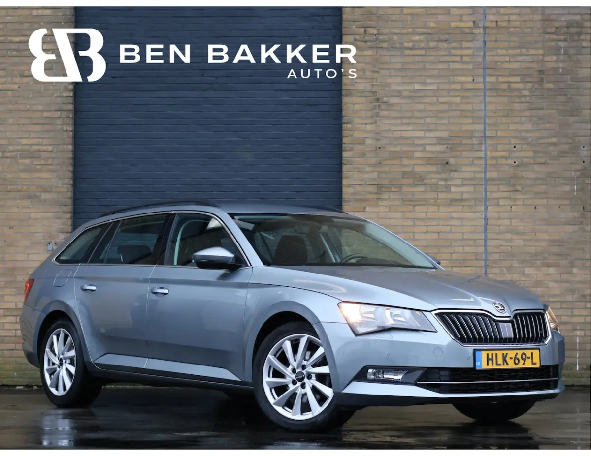 Škoda Superb Combi 2017 Benzine Automatisch leasen