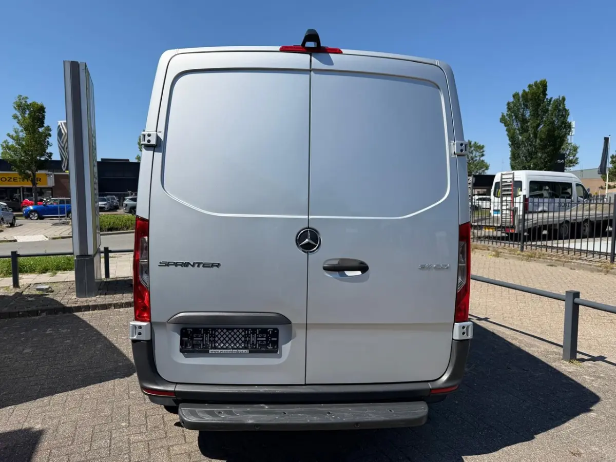 311 CDI L1H1 E6 | 2x Schuifdeur | Mbux | Leder