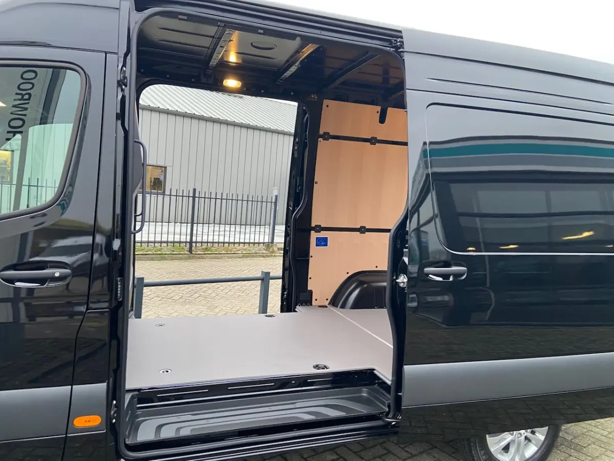 319 CDI L2H2 2x Schuifdeur | Facelift | 3.5T Trekhaak | LED | Gev. stoel