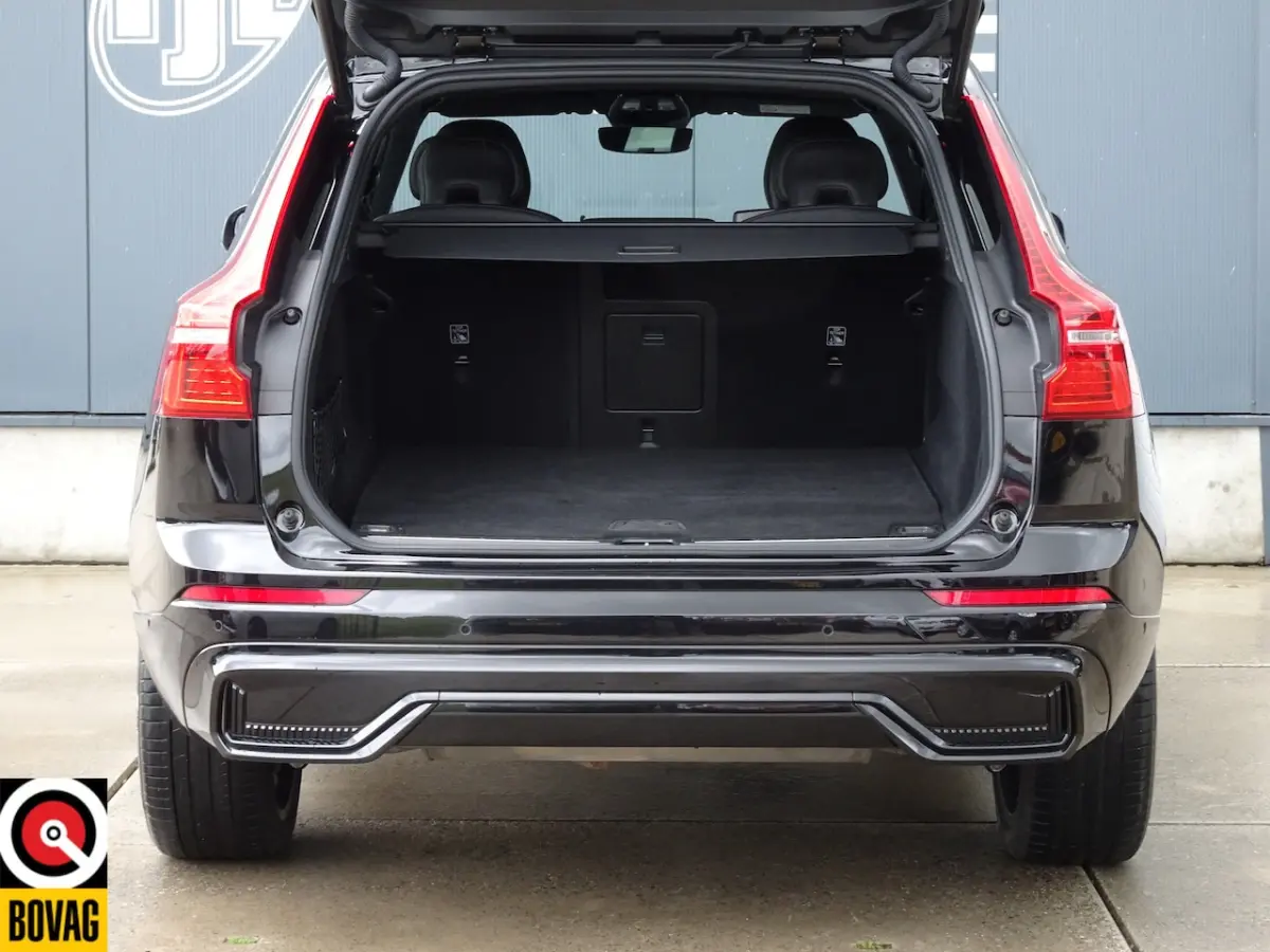 2.0 T8 Plug-in hybrid AWD Plus Black Edition