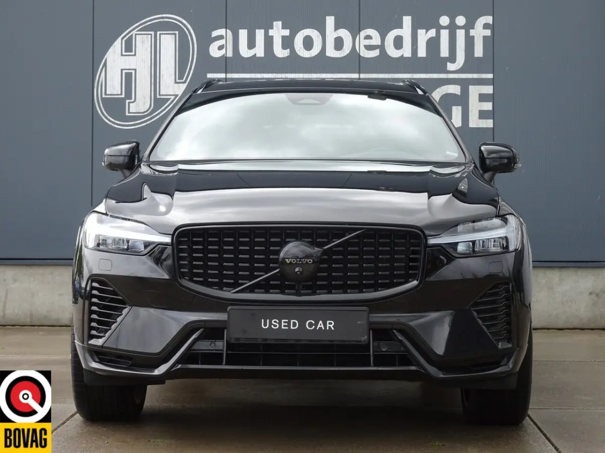 2.0 T8 Plug-in hybrid AWD Plus Black Edition