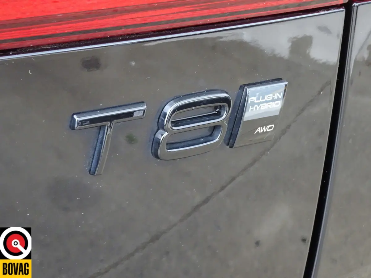 2.0 T8 Plug-in hybrid AWD Plus Black Edition
