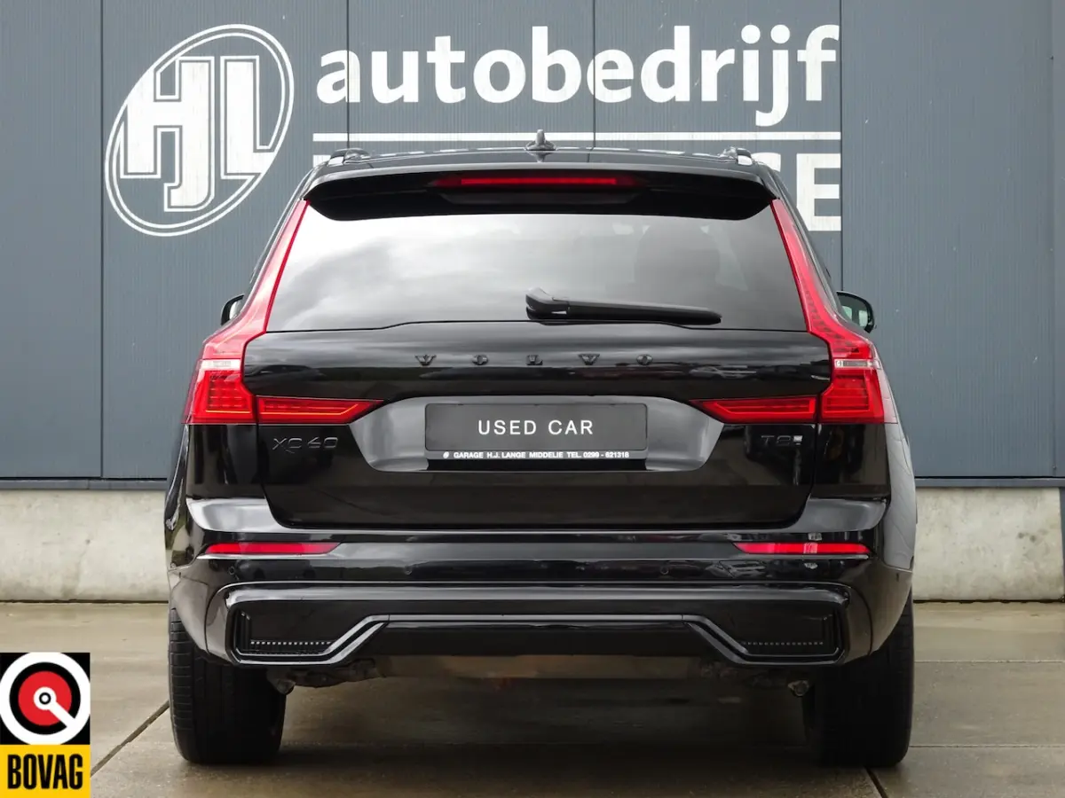 2.0 T8 Plug-in hybrid AWD Plus Black Edition