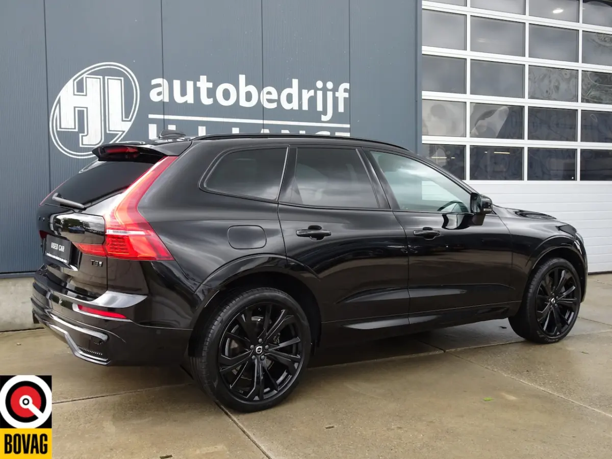 2.0 T8 Plug-in hybrid AWD Plus Black Edition