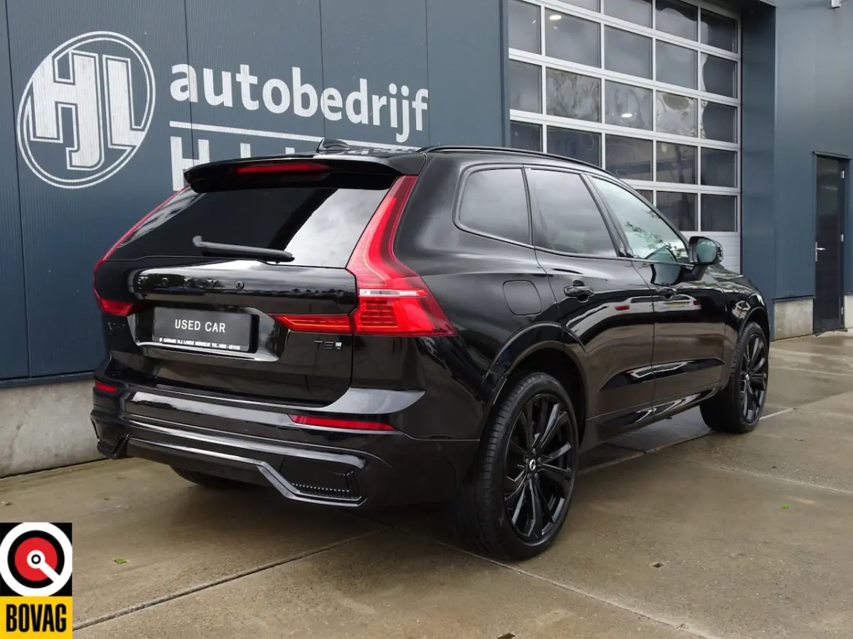 2.0 T8 Plug-in hybrid AWD Plus Black Edition