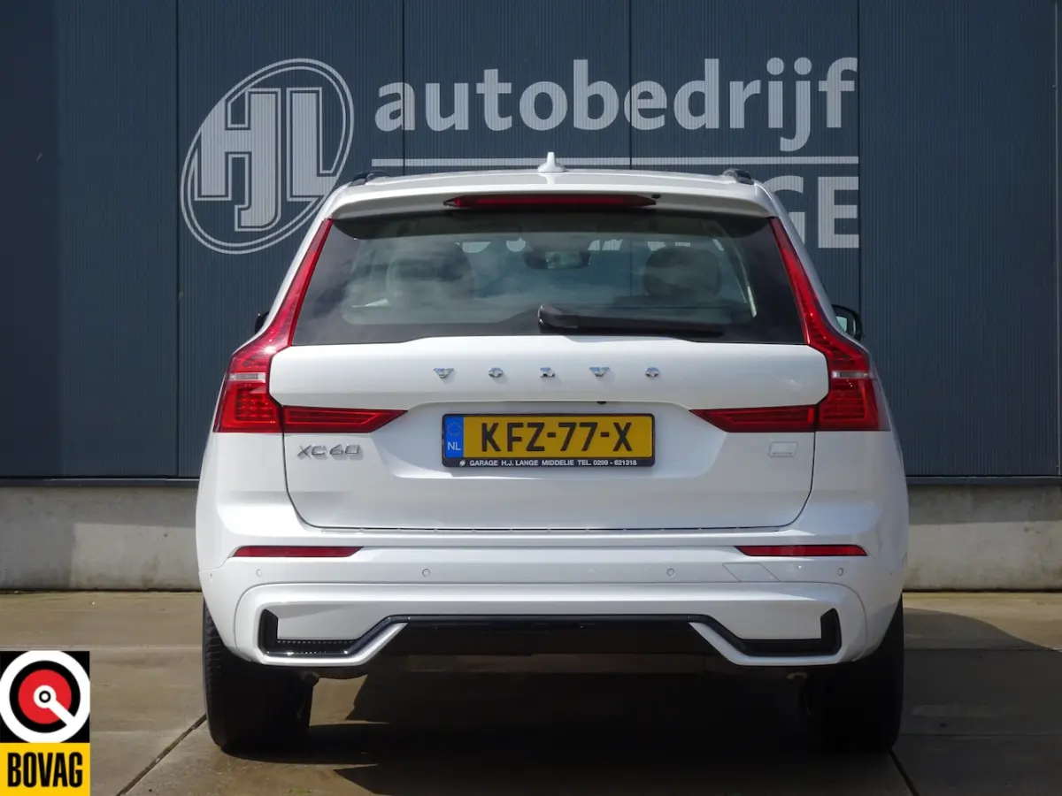 2.0 T6 Plug-in longrange AWD Plus Dark