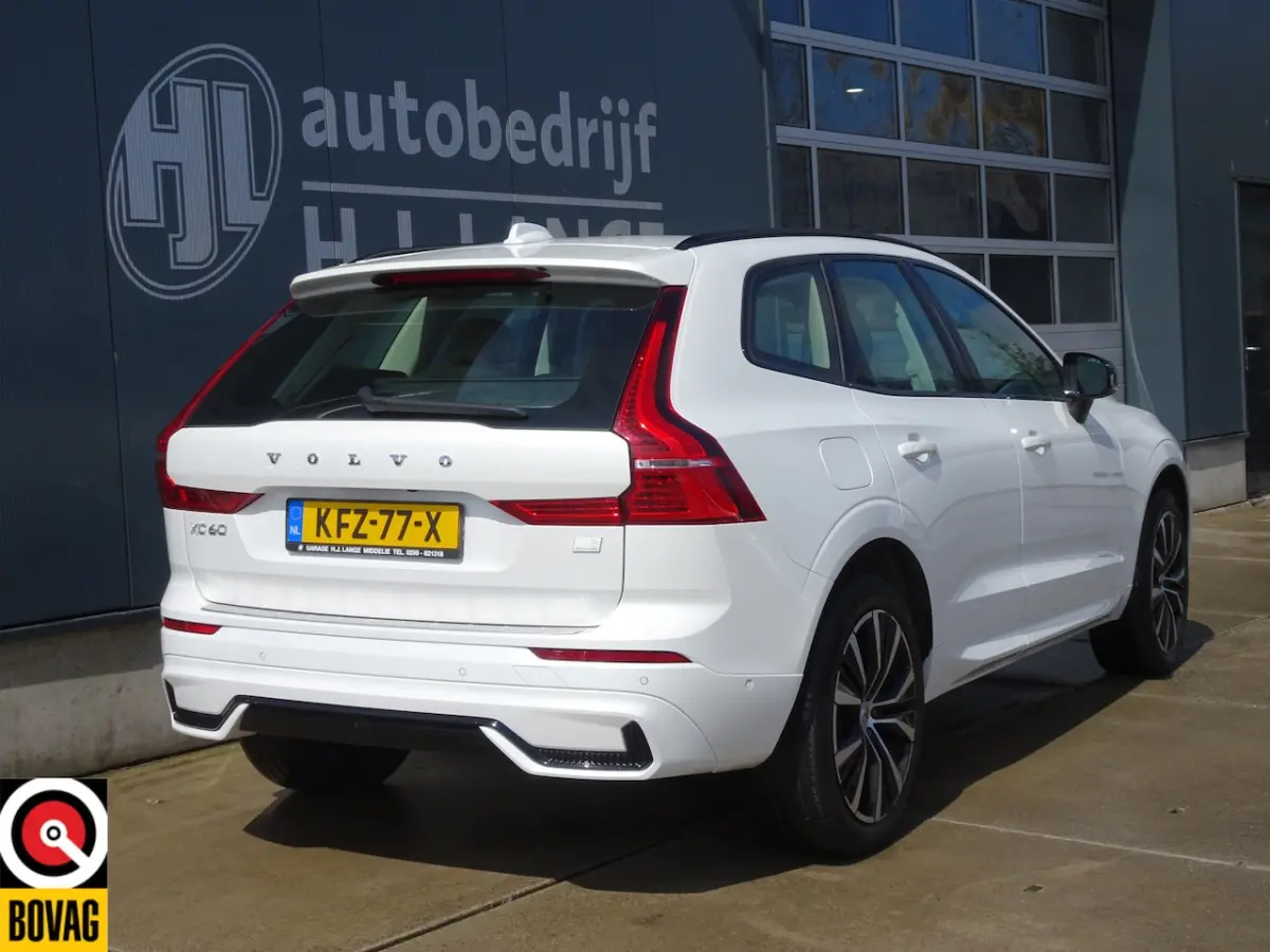 2.0 T6 Plug-in longrange AWD Plus Dark