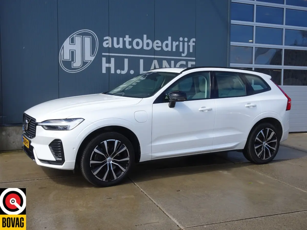 2.0 T6 Plug-in longrange AWD Plus Dark