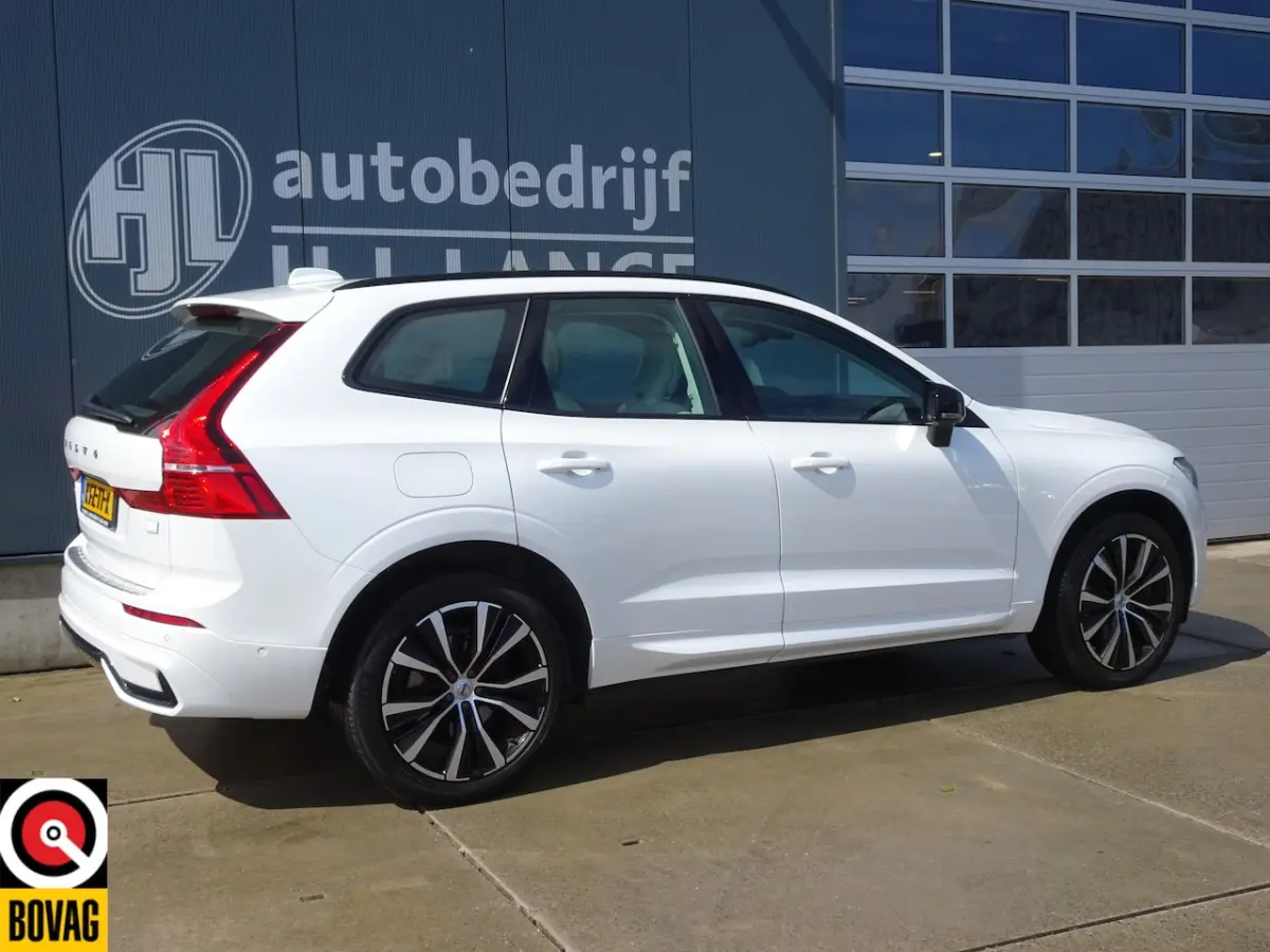 2.0 T6 Plug-in longrange AWD Plus Dark