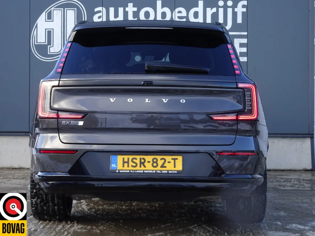 Twin Motor Performance Ultra 7p. 111 kWh