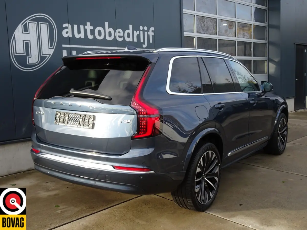 2.0 T8 Plug-in hybrid AWD Plus Bright