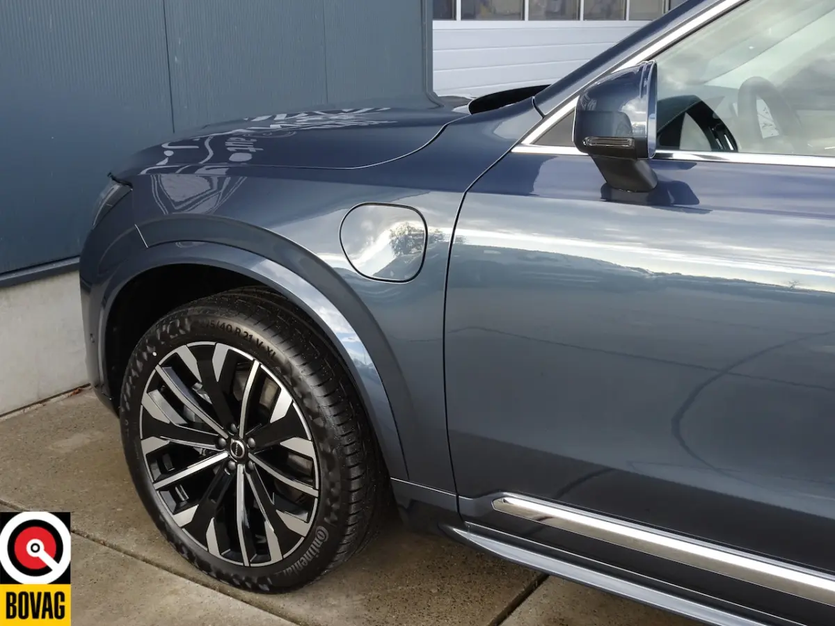 2.0 T8 Plug-in hybrid AWD Plus Bright