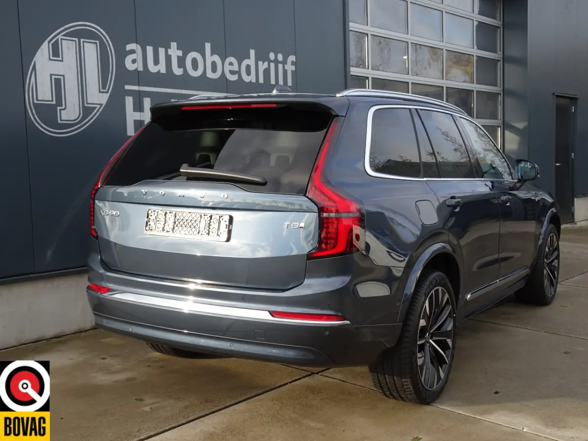 2.0 T8 Plug-in hybrid AWD Plus Bright