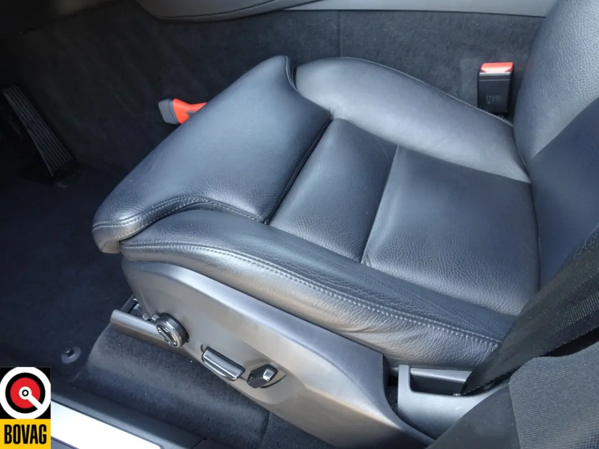 2.0 T8 Twin Engine AWD Momentum Pro