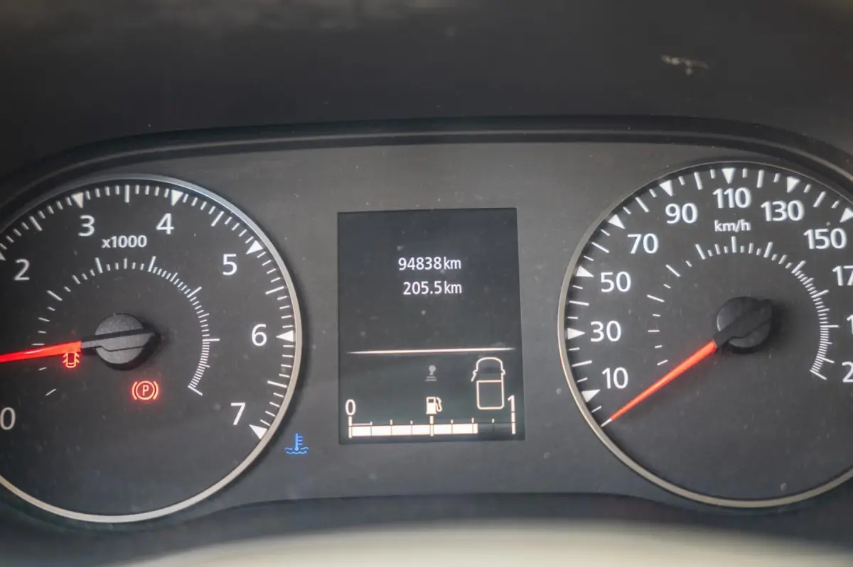 T35 2.3 dCi 180 L3 Energy
