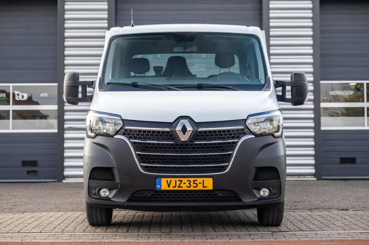 T35 2.3 dCi 180 L3 Energy