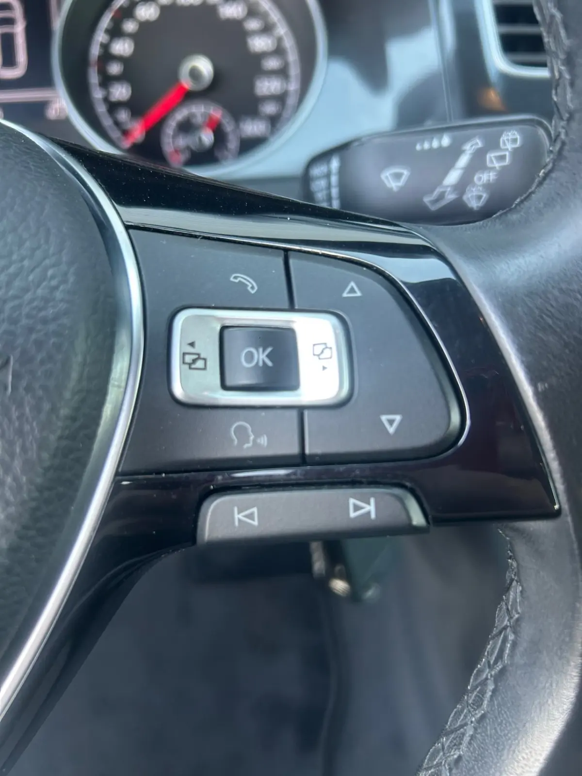 1.0 TSI Comfortline ACC|Applecarplay|PDC|Navi|Lichtmetalen velgen