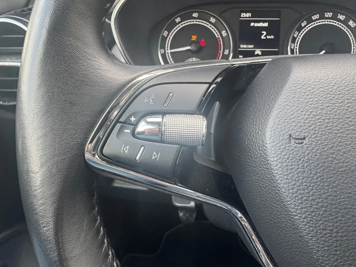 1.0 TSI Ambition Cruise|Apple Carpley|Dealer onderhouden